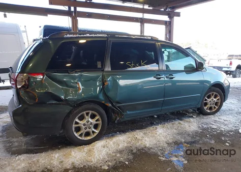2005 Toyota Sienna Xle z USA, uszkodzony, nr VIN 5TDZA22C45S309031
